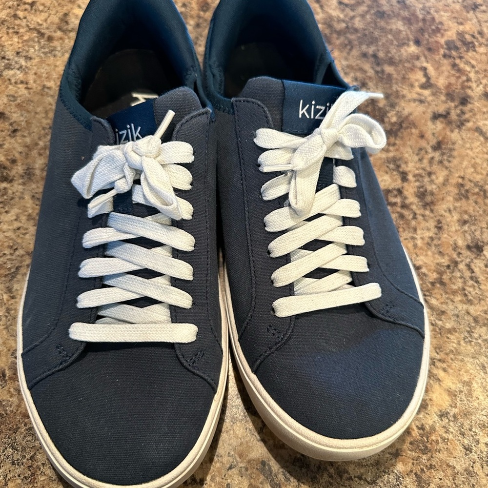 Kizik Irvine Athletic Shoes - Navy Blue